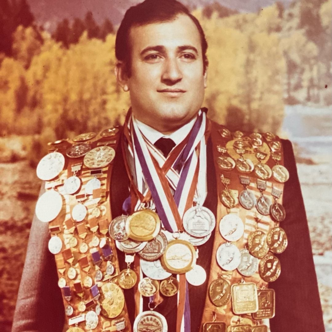 Un artículo publicado en 1982 difundió la historia desde distintos puntos de la Unión Soviética, mientras Karapetyan aseguró que habría actuado igual sin reconocimiento público algun (@shavarsh_karapetyan_oficial)