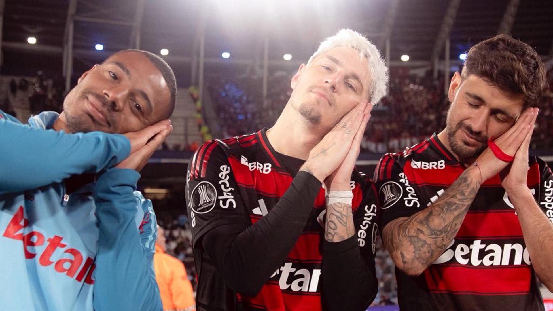Los uruguayos del Flamengo protagonizaron una foto que dio que hablar