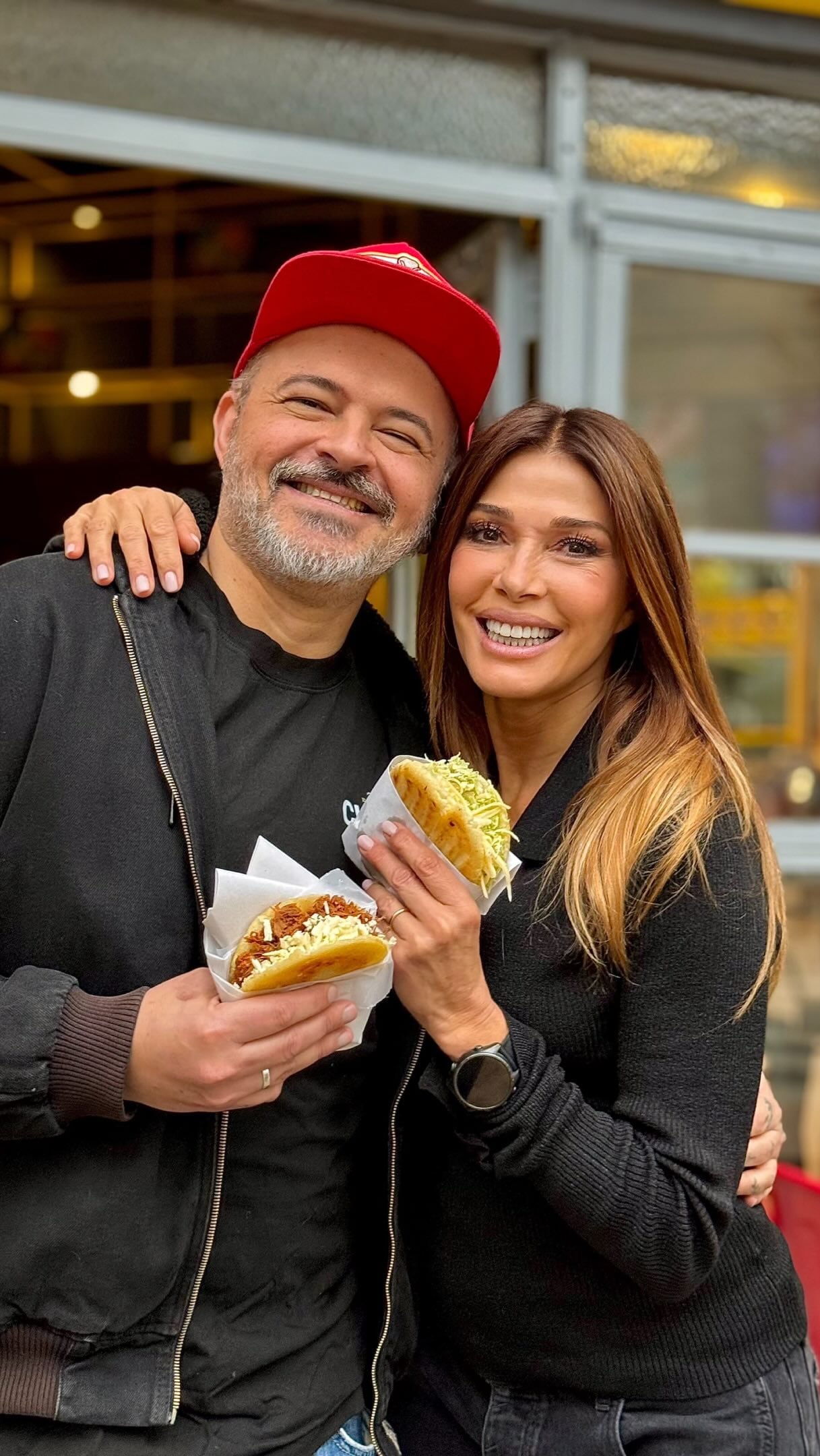 Catherine Fulop y Víctor El Gordo Cocina agradecieron la respuesta del público en Chacaito durante la jornada solidaria por Venezuela