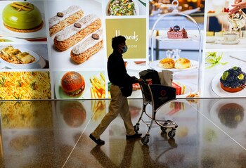 En Qatar, se encontró que haber tenido la infección y recibir 3 dosis, hacía que las vacunas tengan una eficacia del 77%/REUTERS/Amr Abdallah Dalsh