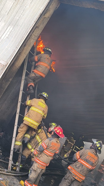 Azucena Cisneros, Presidenta del Municipio