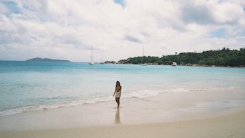 Las vacaciones de Nico Paz y su pareja Emma Ramirez en Seychelles