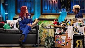 Sara García Alonso junto a