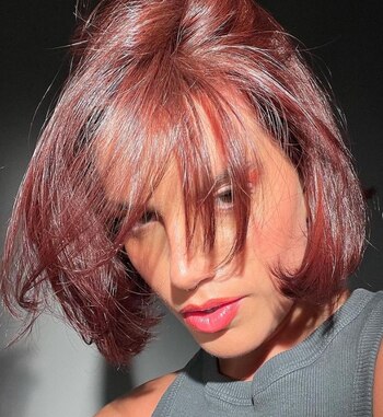 Nicole Zignago es cantante y