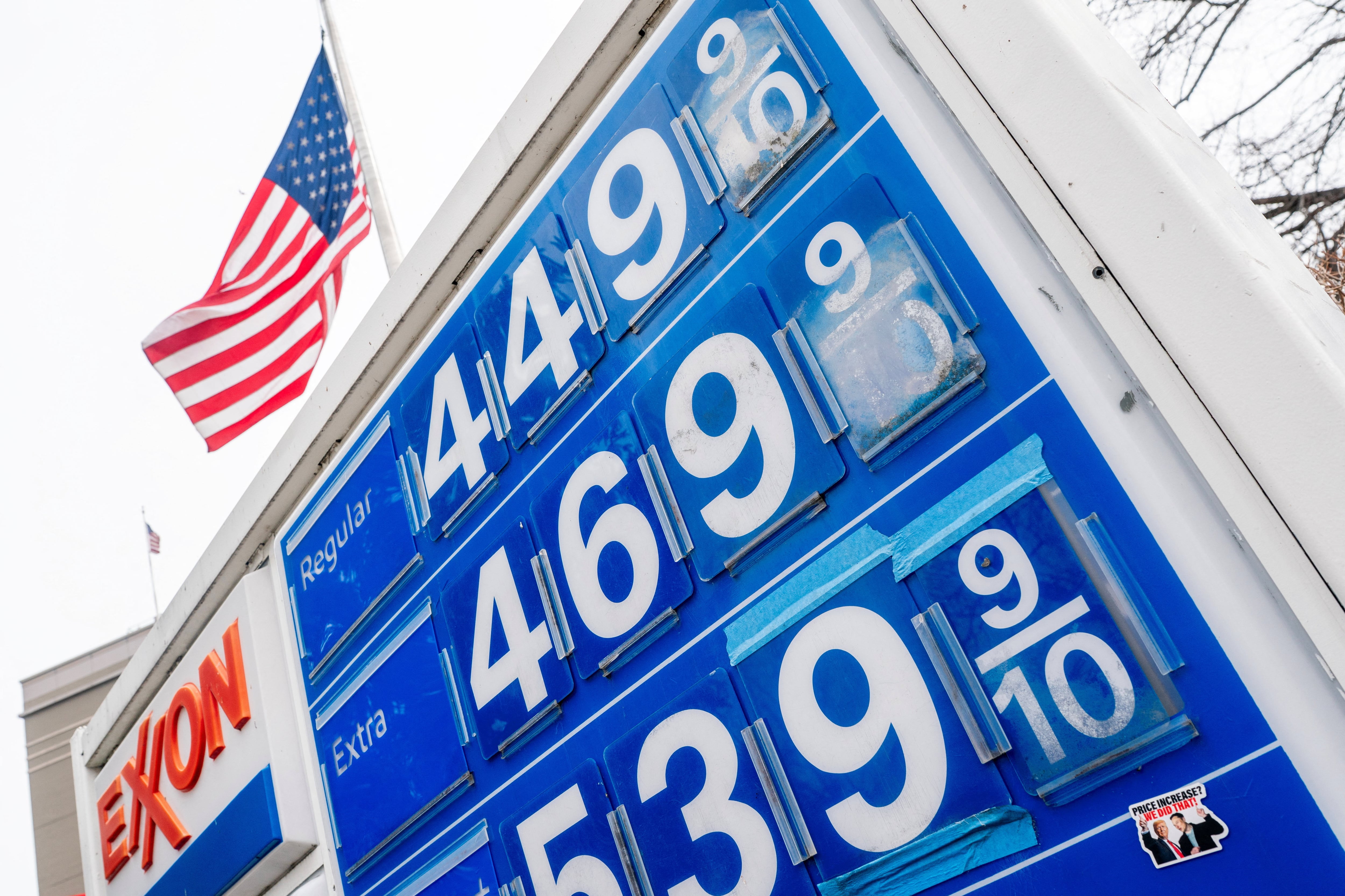 Georgia aprobó una exención de emergencia sobre el combustible para ampliar la oferta y reducir los precios de la gasolina (REUTERS/Nathan Howard)