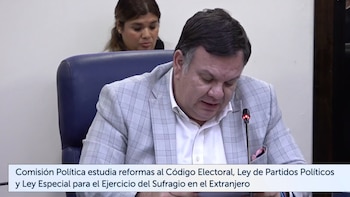 El proceso de debate incluye nuevas exigencias sobre auditoría interna de partidos y criterios estrictos para quienes aspiren al Tribunal Supremo Electoral.
