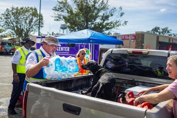 Miles de personas trabajan en
