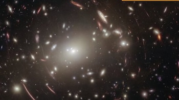 Revelan los violentos orígenes de galaxias que se han extinguido recientemente