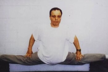 Aprendió artes marciales en Japón,