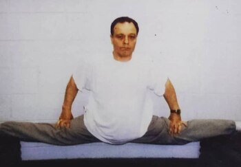 Aprendió artes marciales en Japón,