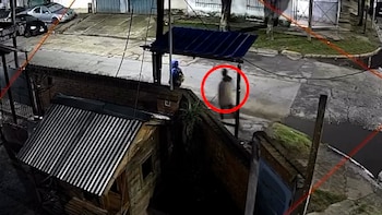 Pánico en Ezeiza: un hombre encapuchado intentó secuestrar a cuatro mujeres en una misma noche y terminó detenido