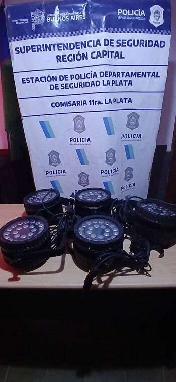 La Plata: Le robaron y encontró sus pertenencias en venta en redes sociales: pactó la compra y detuvieron al vendedor