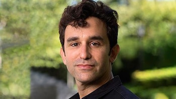 David Gruber, explorador de National Geographic, fue coautor del estudio sobre el nacimiento del cachalote ( Radcliffe Harvard)