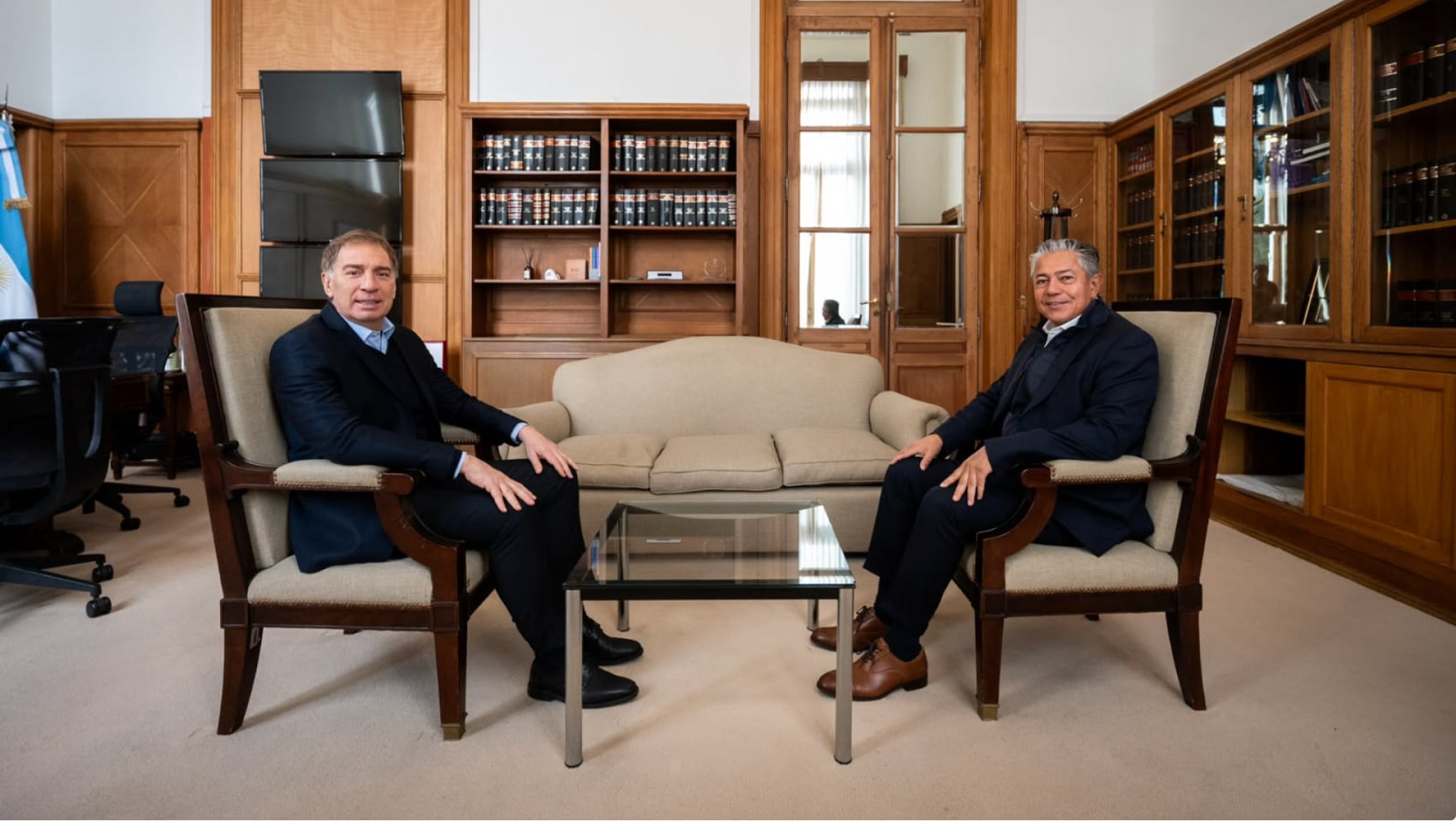 Rolando Figueroa reunido con Santilli en Casa Rosada el 9 de junio de este año