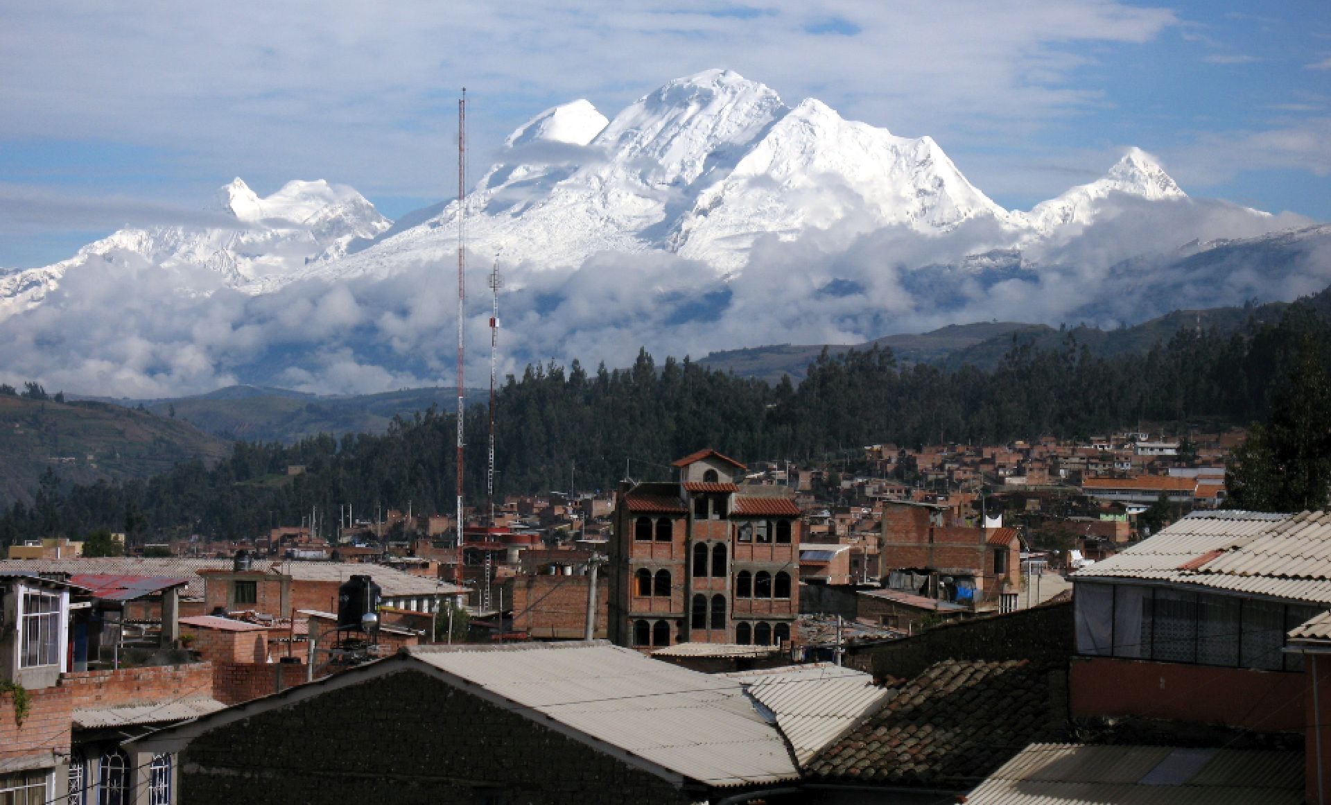 El riesgo de un aluvión en Huaraz podría causar hasta 20 mil muertes en minutos, según autoridades y expertos locales.(Andina)
