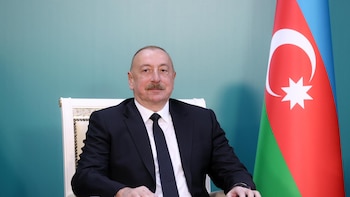 El presidente de Azerbaiyán concede un perdón a un francés condenado por cargos de espionaje