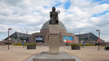 Monumento en honor a Copérnico,