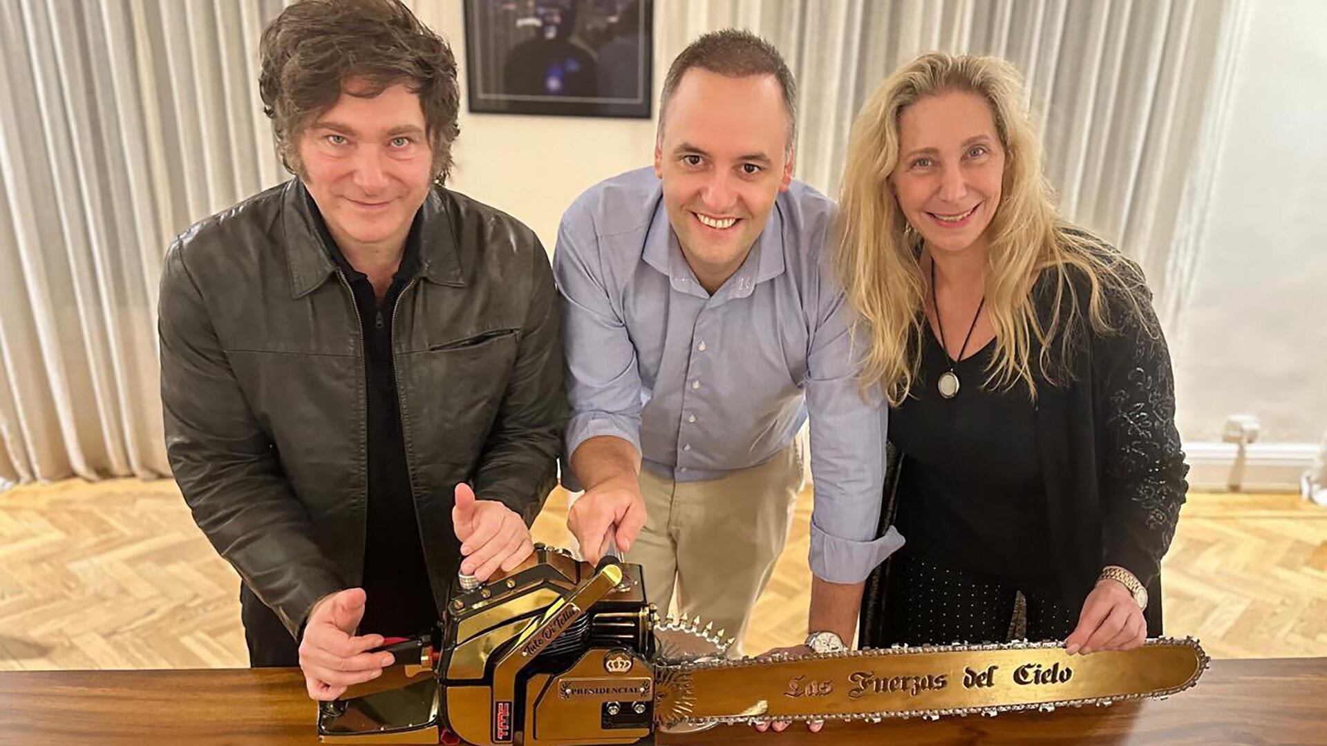 La semana próxima, Milei volverá a hacer campaña con Adorni