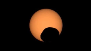 En Marte también hay eclipses, pero sus lunas son demasiado pequeñas para cubrir completamente el Sol