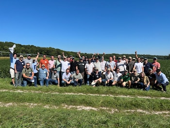 El grupo de 51 personas