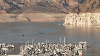 La baja del nivel del agua del lago Mead reflotó un pasado oscuro