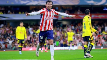 Chivas pierde a Bryan González por lesión: revelan el tiempo que estaría fuera