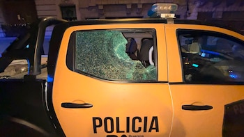 Los moviles registraron daños en las ventanillas
