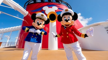 Descubre los seis barcos de