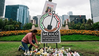 Amnistía Internacional pide esclarecer remoción de antimonumento por desapariciones en CDMX