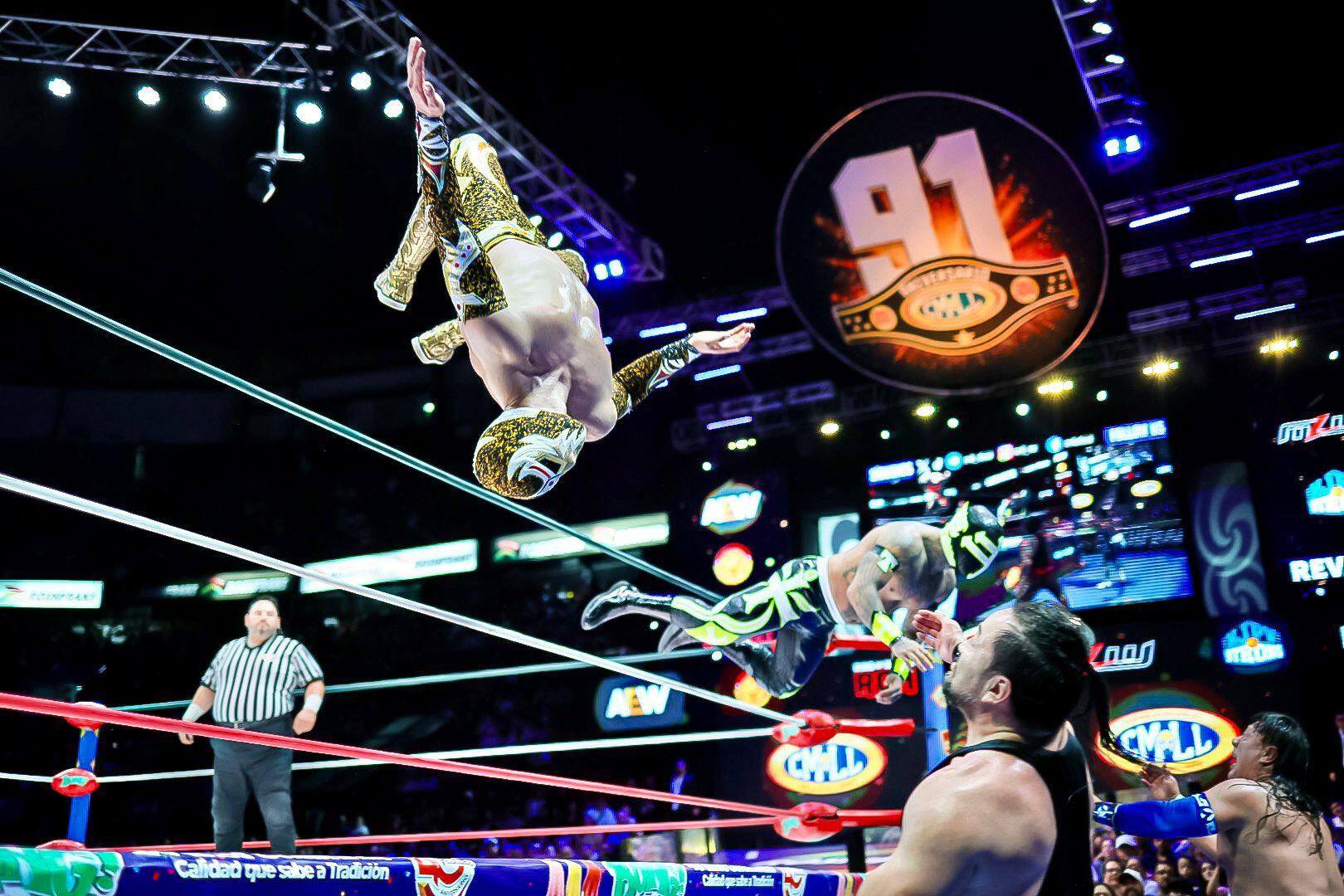 La función del CMLL tuvo de todo: desde la coronación de Dark Silueta hasta el rompimiento entre Averno y Último Guerrero y el reto de Esfinge a AEW.(Cortesía : CMLL)