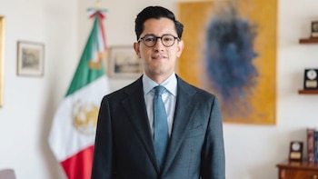 Quién es Roberto Velasco, designado por Claudia Sheinbaum como nuevo titular de la SRE