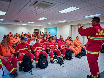 El equipo USAR salvadoreño reúne personal de Cruz Roja, Policía y Bomberos con capacitación en rescate técnico, radiocomunicaciones y salud, y experiencia en misiones como el terremoto en Turquía. (Foto: Protección Civil)