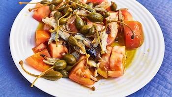 Ensalada cantonal o ensalada de ahumados, la receta veraniega típica de Cartagena y desconocida en el resto de España