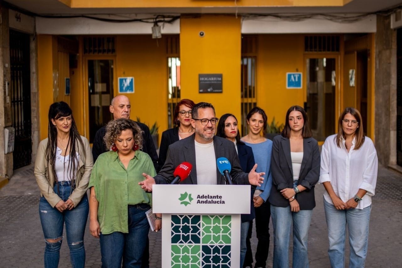 Adelante presenta a sus cabezas de lista y carga contra la especulación que "convierte a Andalucía en un decorado"