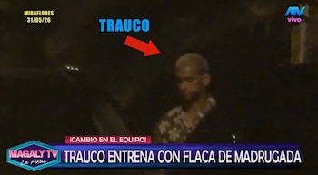 Miguel Trauco es ampayado con una mujer: imágenes muestran que ambos permanecieron juntos dentro de una camioneta. Captura: Magaly TV La Firme.