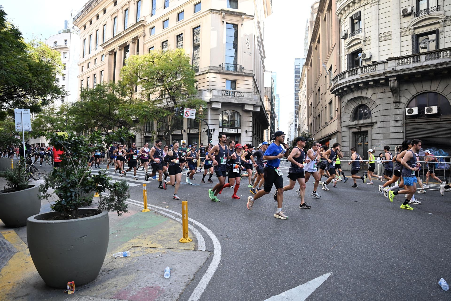 Las calles de la Ciudad de Buenos Aires recibieron a corredores de elite y amateur de distintas nacionalidades (Maximiliano Luna)