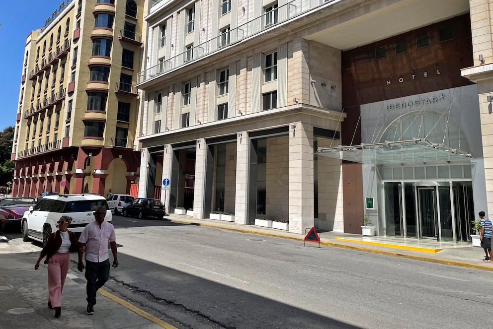 La salida de las grandes hoteleras internacionales de Cuba plante (1)