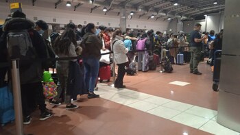 El vuelo, que tenía cupo para 350 ecuatorianos, partió con solo 248.