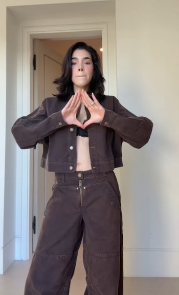 (TikTok: @keniaos)