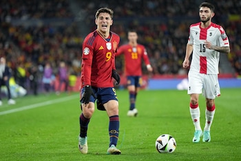 Gavi se lesiona durante el