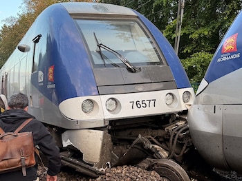 Se descarilló un tren en Francia: 44 heridos