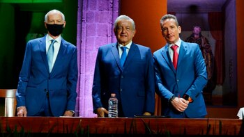 AMLO asistió a clausurar la