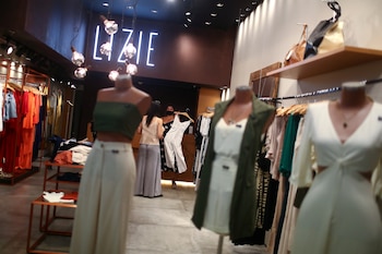 El interior de un local