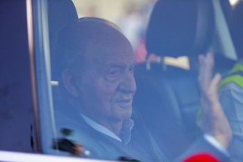 Juan Carlos I, a su