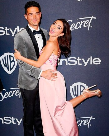 Sarah Hyland y Wells Adams