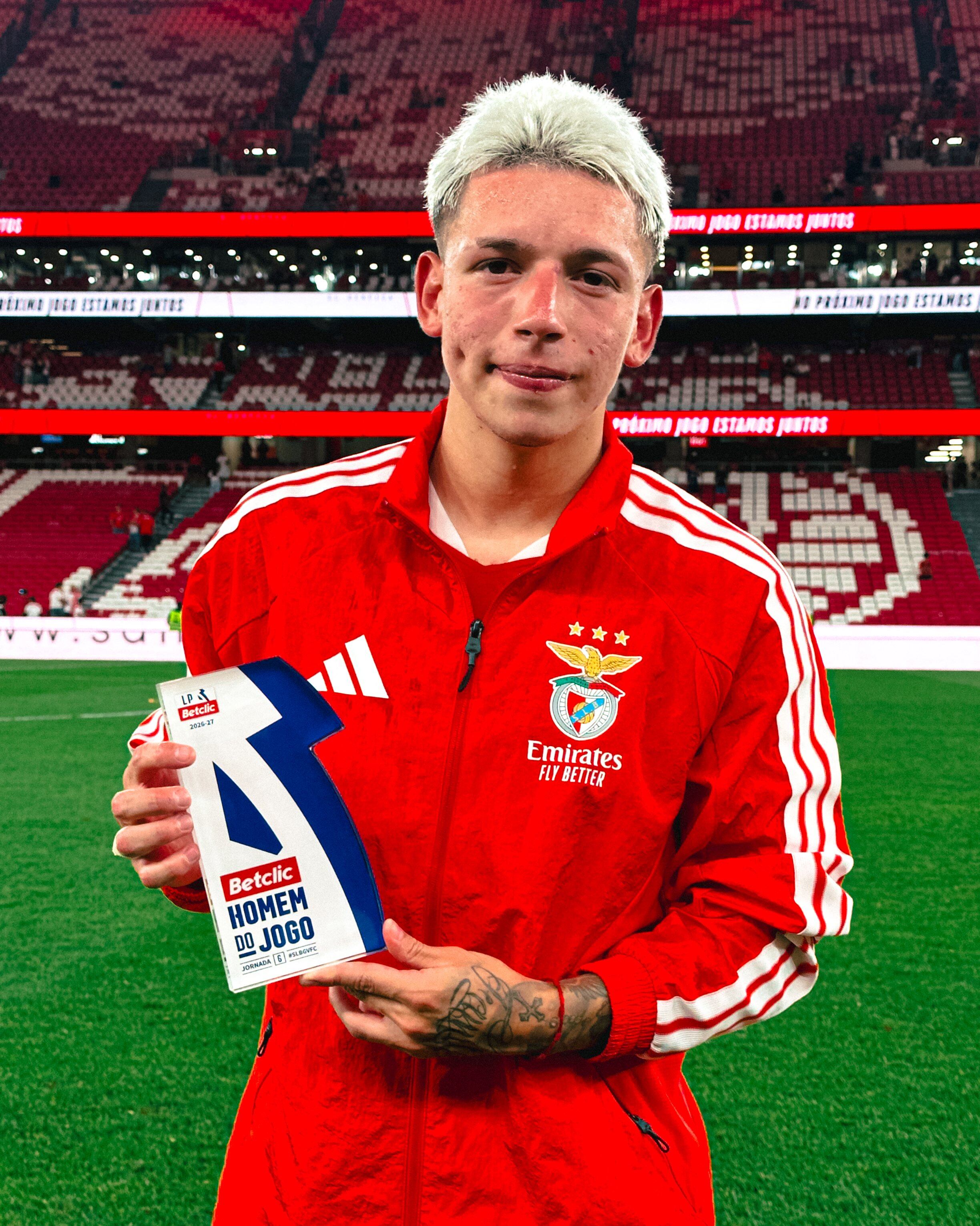 Gianluca Prestianni fue elegido el MVP del partido (@SLBenfica)