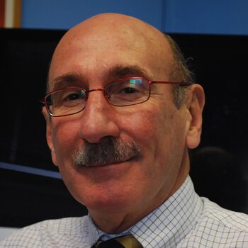 El científico argentino José Villar