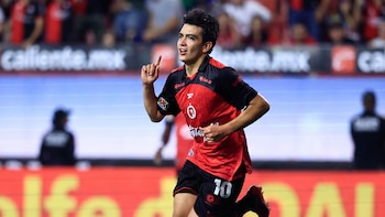 Club Tijuana recuerda el debut histórico de Gilberto Mora en Liga MX