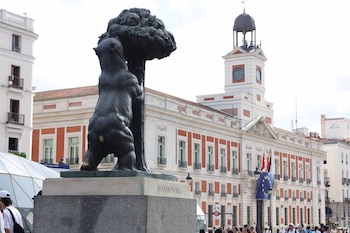 Fachada de la Real Casa de Correos, a 2 de julio de 2023, en Madrid (España). (Jesús Hellín - Europa Press)