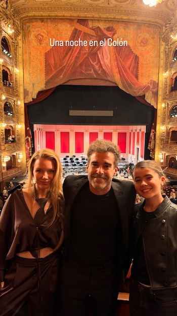 Los looks de Rocío Pardo, Nicolás Cabré y Rufina en el Colón